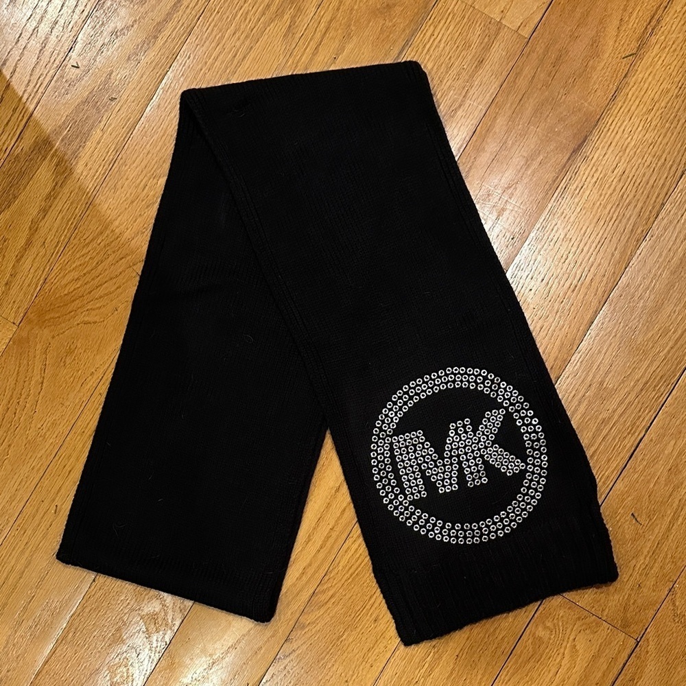 Like New! Michael Kors Black Scarf with Silver Logo